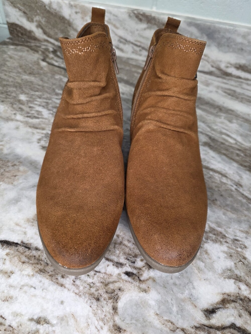 Earth Origins Cheryl Suede Booties Cognac Women's Size 11 - Picture 2 of 9